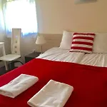 33 Blisko Plazy 소포트