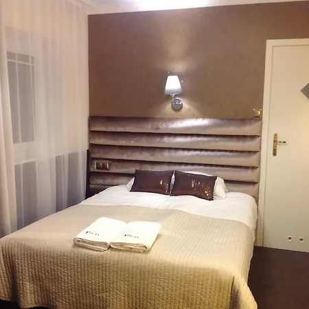 Apart Otel 33 Blisko Plazy