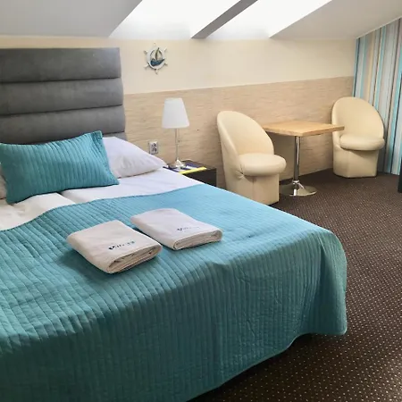 33 Blisko Plazy Aparthotel 3*